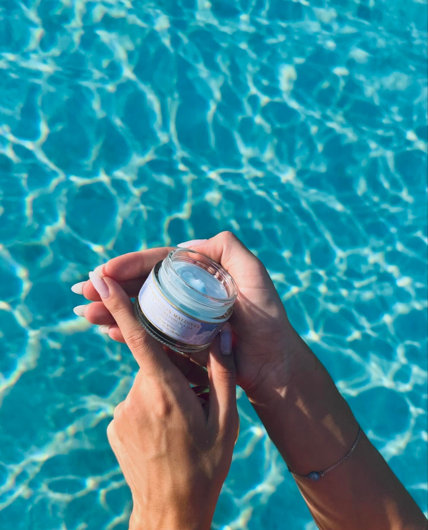 Mornings in Maldives • Hydrating glow cream